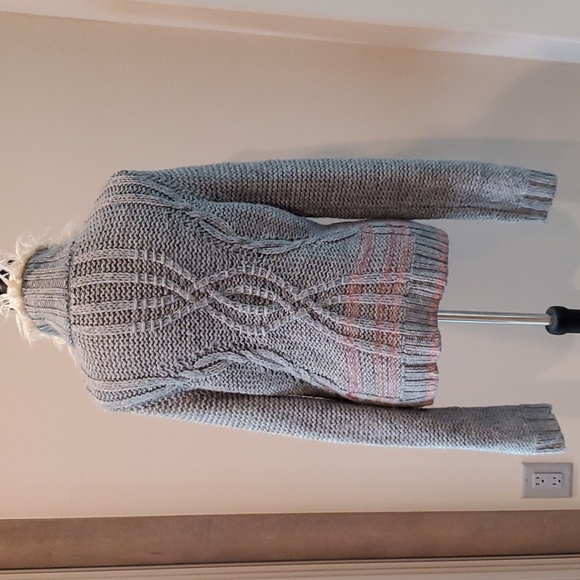 Free People Sweater - Picture 4 of 11